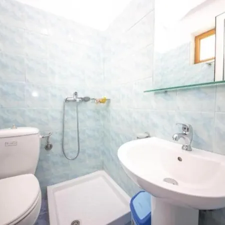 By Valdeti Apartamento Sarandë